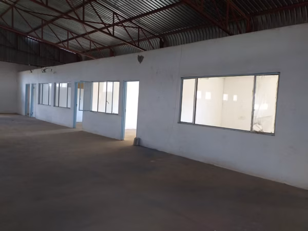 1000sqm Warehouse - Image 4