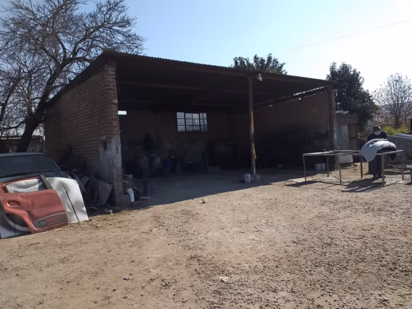 Business Premises - Image 4