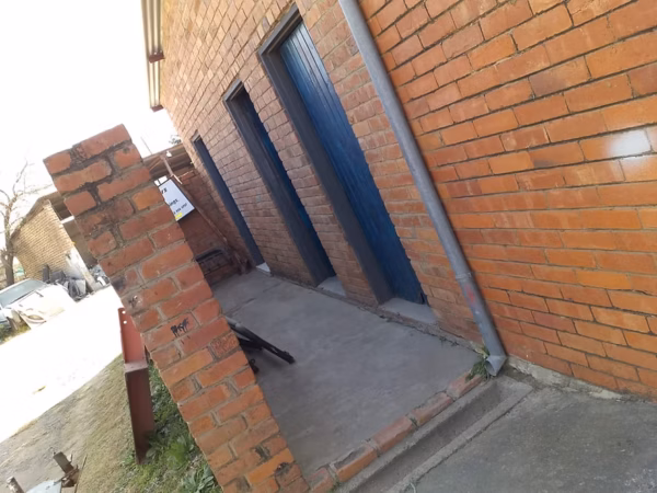Business Premises - Image 3