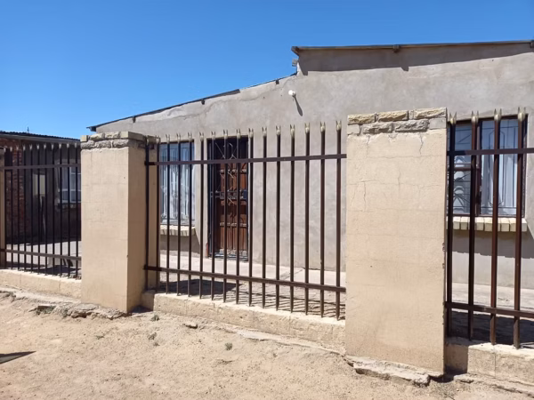 4 roomed house