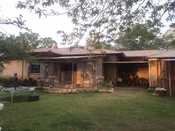 Farmhouse - Image 4