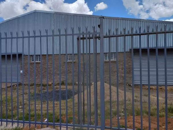 1000sqm Warehouse - Image 3