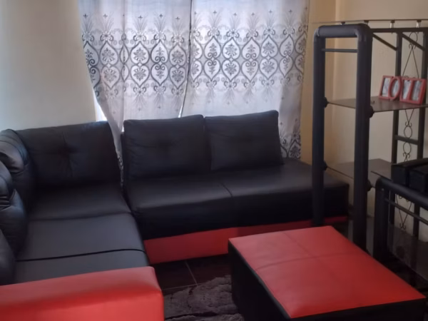 2 bedroom house - Image 3