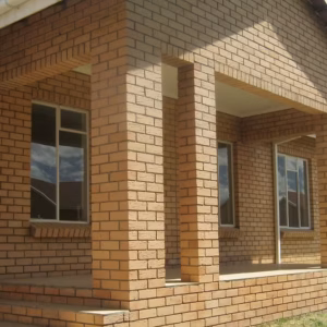 3 Bedrooms Townhouse