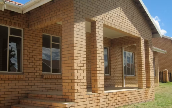 3 Bedrooms Townhouse